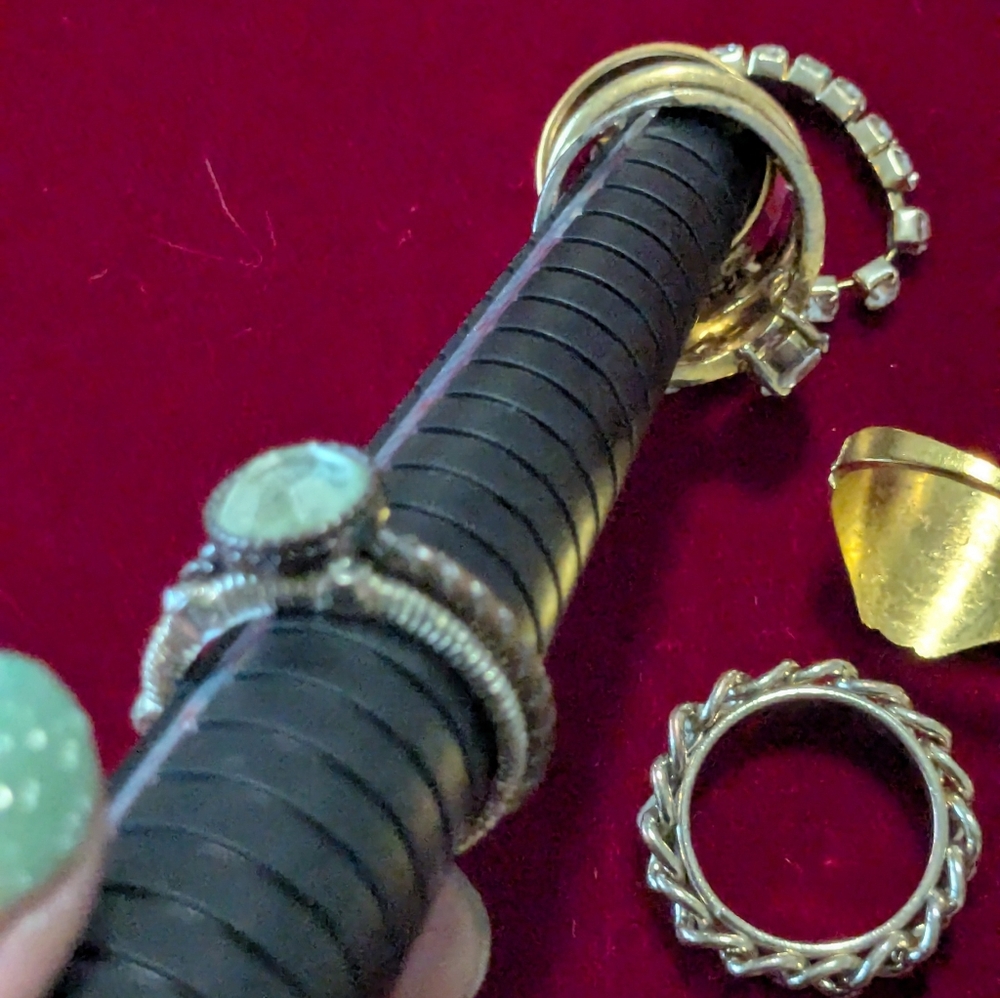 Gold Ring Lot - Picture 10 of 16